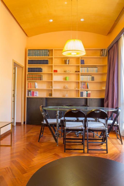 Friendly Domus Al Colosseo Rome Luaran gambar